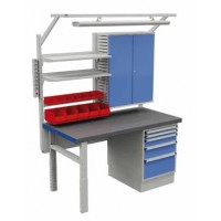 Treston Workshop arbeidsbord med skuffer og skap påmontert